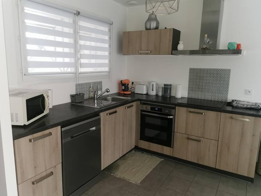 Jolie Maison Entiere Avec 3 Chambres Centre Ville Saint-Andre-de-Cubzac Ngoại thất bức ảnh